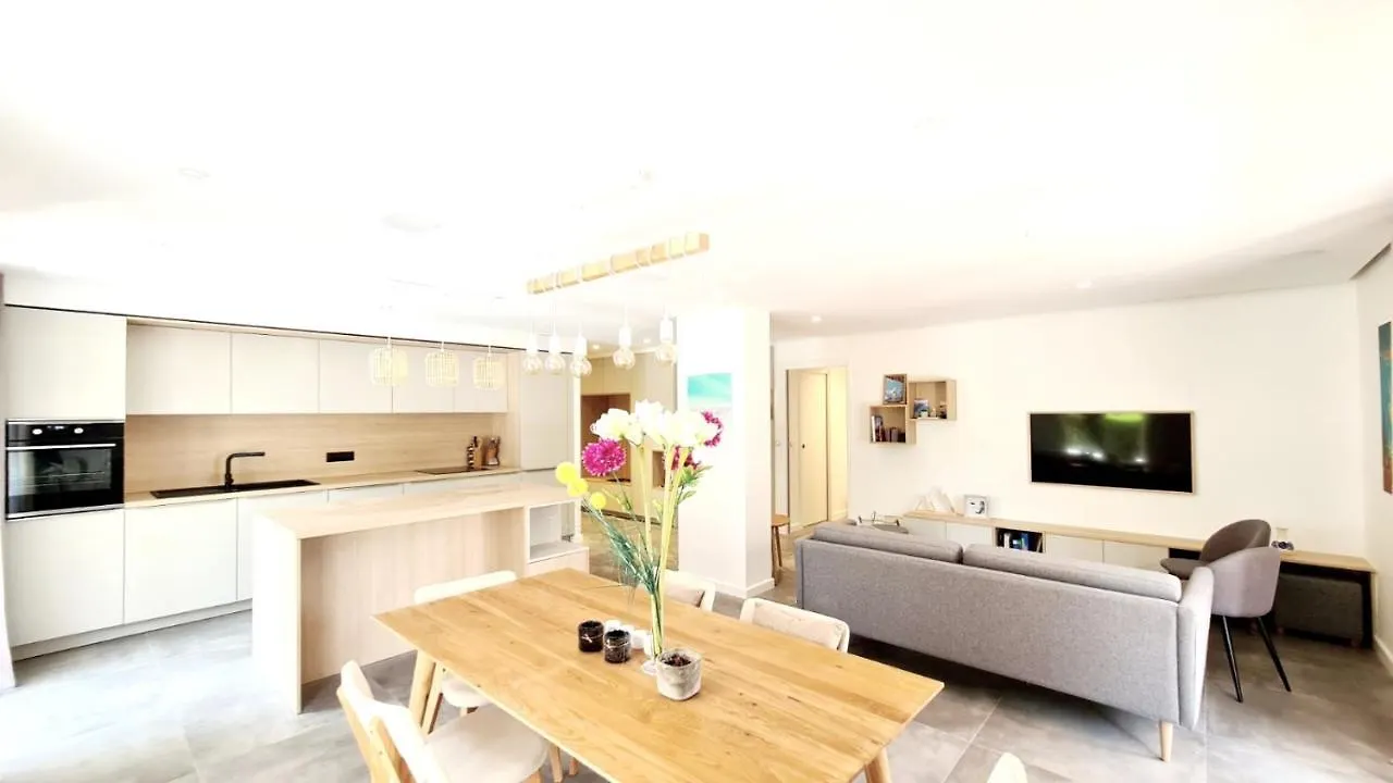 Proche Du Lac Et Des Commerces, Appartement Neuf, Au Calme, Avec 3 Chambres Et Une Grande Terrasse Annecy Apartment