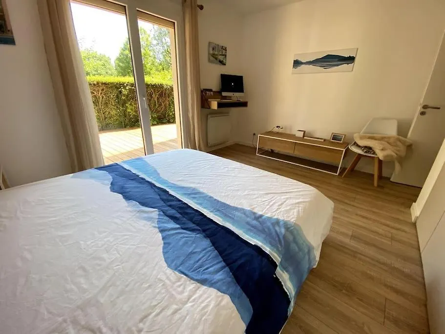 Proche Du Lac Et Des Commerces, Appartement Neuf, Au Calme, Avec 3 Chambres Et Une Grande Terrasse Annecy