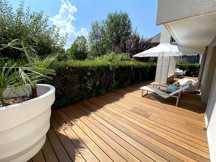Proche Du Lac Et Des Commerces, Appartement Neuf, Au Calme, Avec 3 Chambres Et Une Grande Terrasse Annecy France